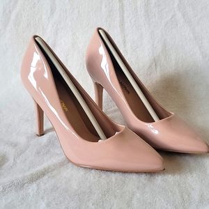 Fashion Nova nude heels, size 7, Never worn out.